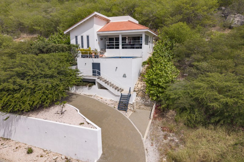Villa D17 with a private pool at Villapark Fontein